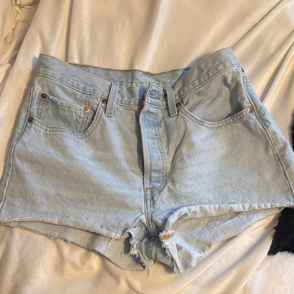 Levi's Women's Sky Blue Denim Shorts